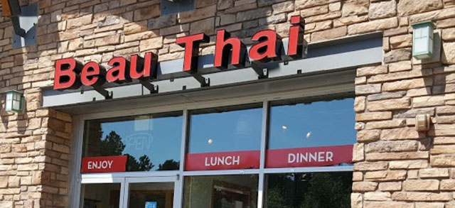 ECC Pre-Meeting Dinner with Speaker at Beau Thai